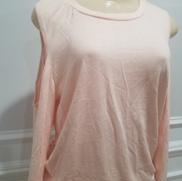 Rag and Couture cold shoulder pink top. Small - Picture 2 of 8